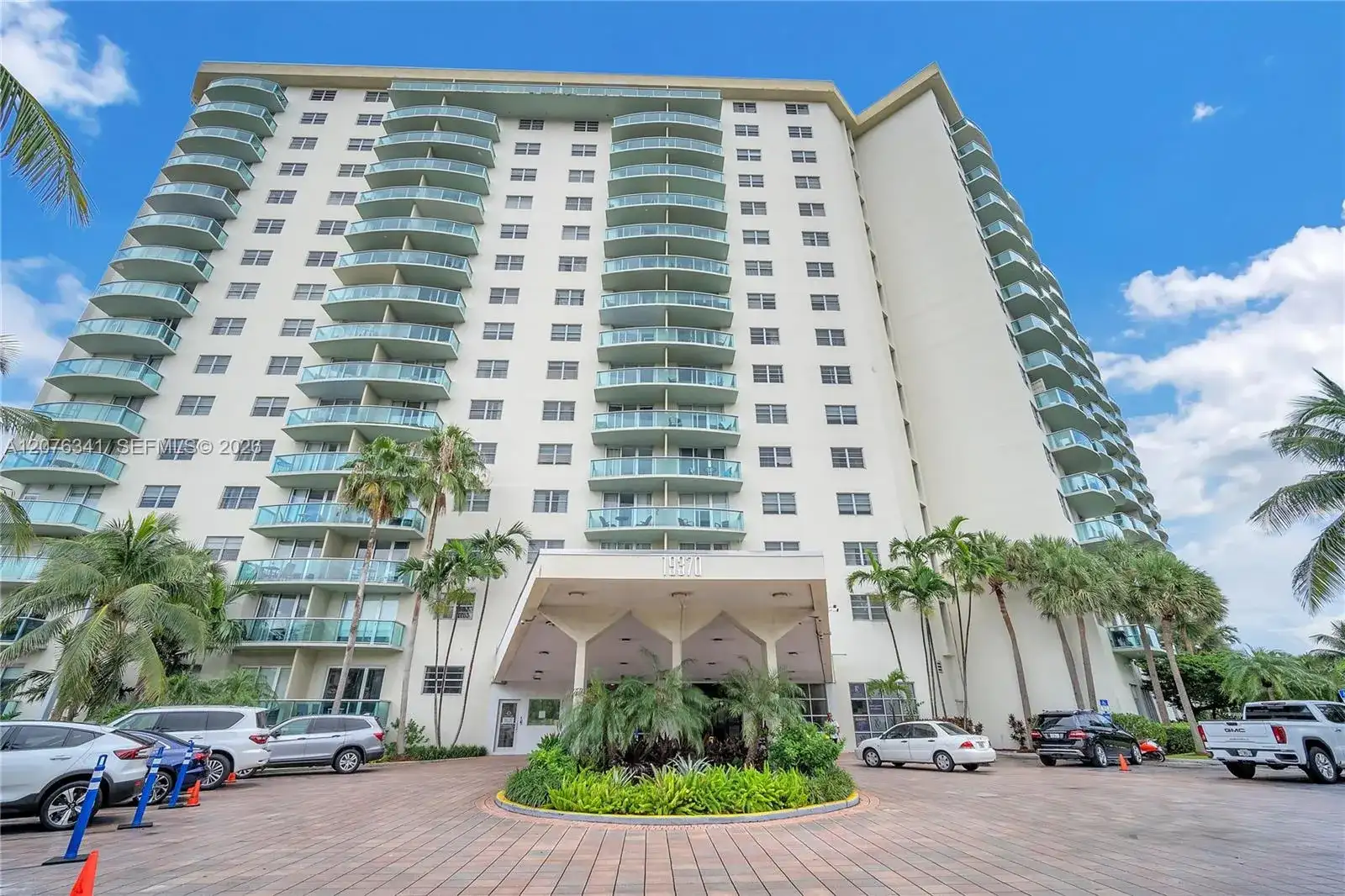 19370 Collins Ave # 919, Sunny Isles Beach FL 33160 photo 2