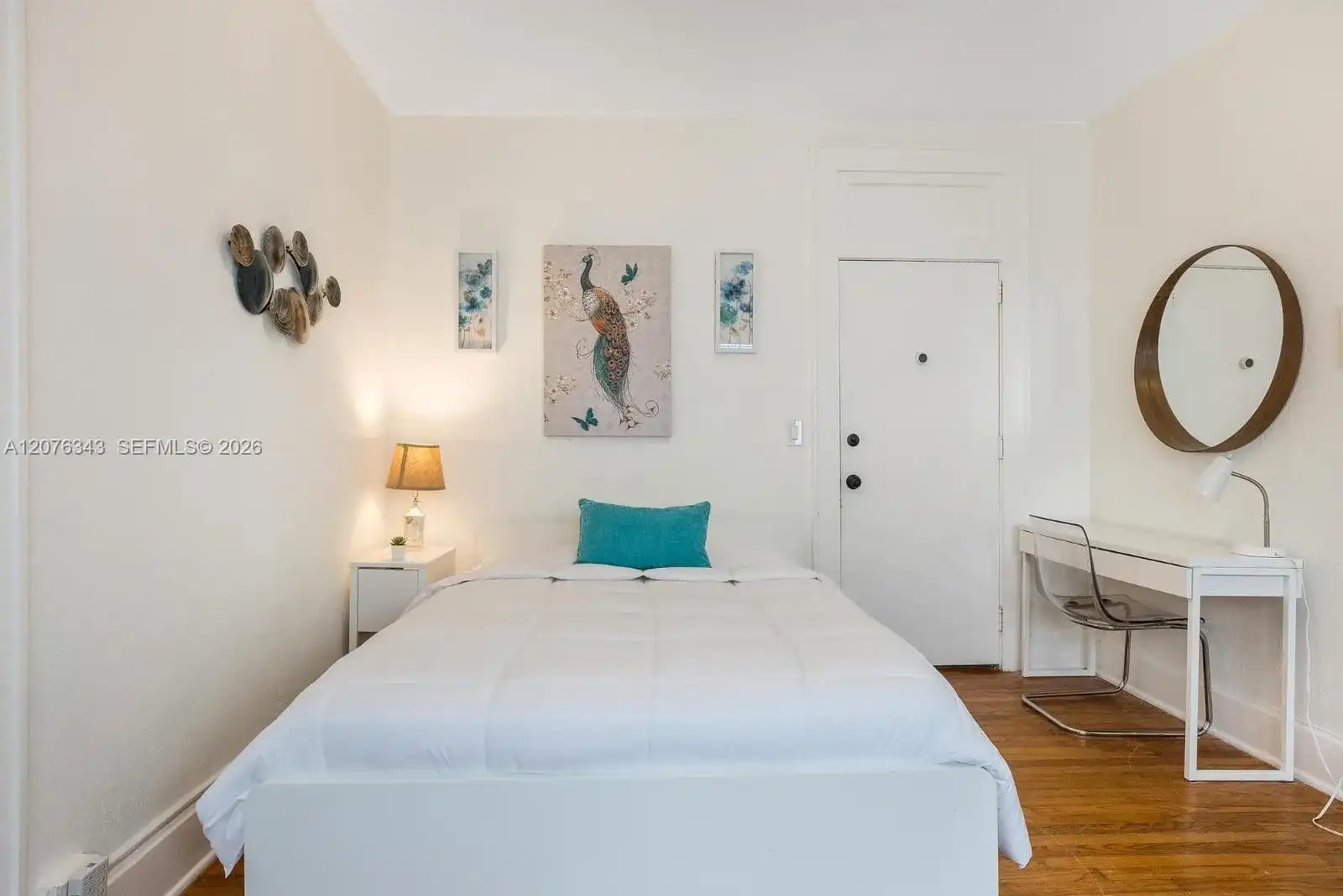 124 Mendoza Ave # 4, Coral Gables FL 33134