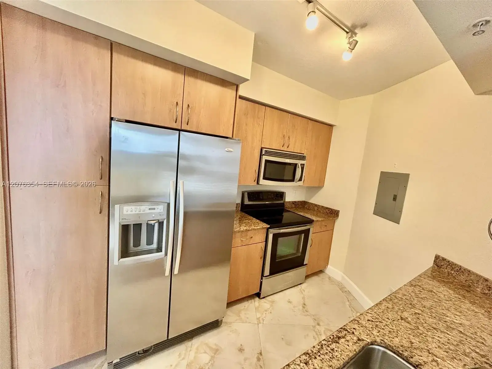 1830 Radius Dr # 1002, Hollywood FL 33020 photo 4