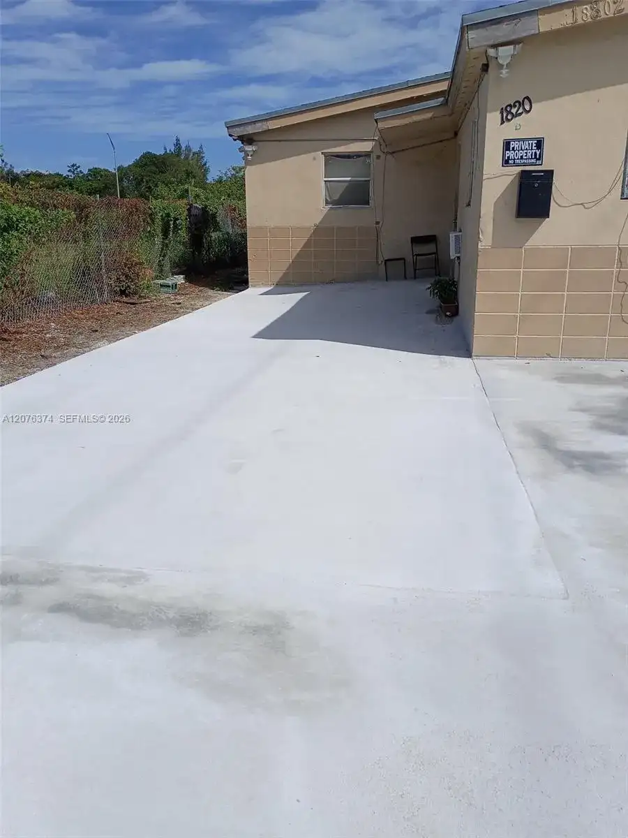 1815 Ali Baba Ave, Opa-Locka FL 33054 photo 2