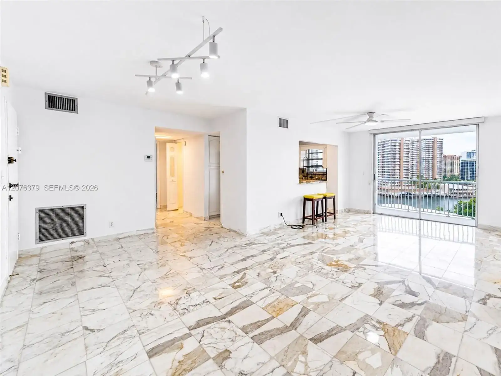 137 Golden Isles Dr # 804, Hallandale Beach FL 33009 photo 4