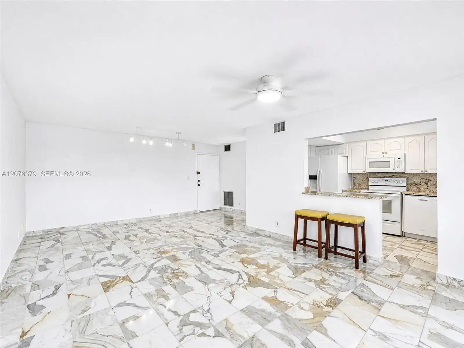 137 Golden Isles Dr # 804, Hallandale Beach FL 33009 photo 5