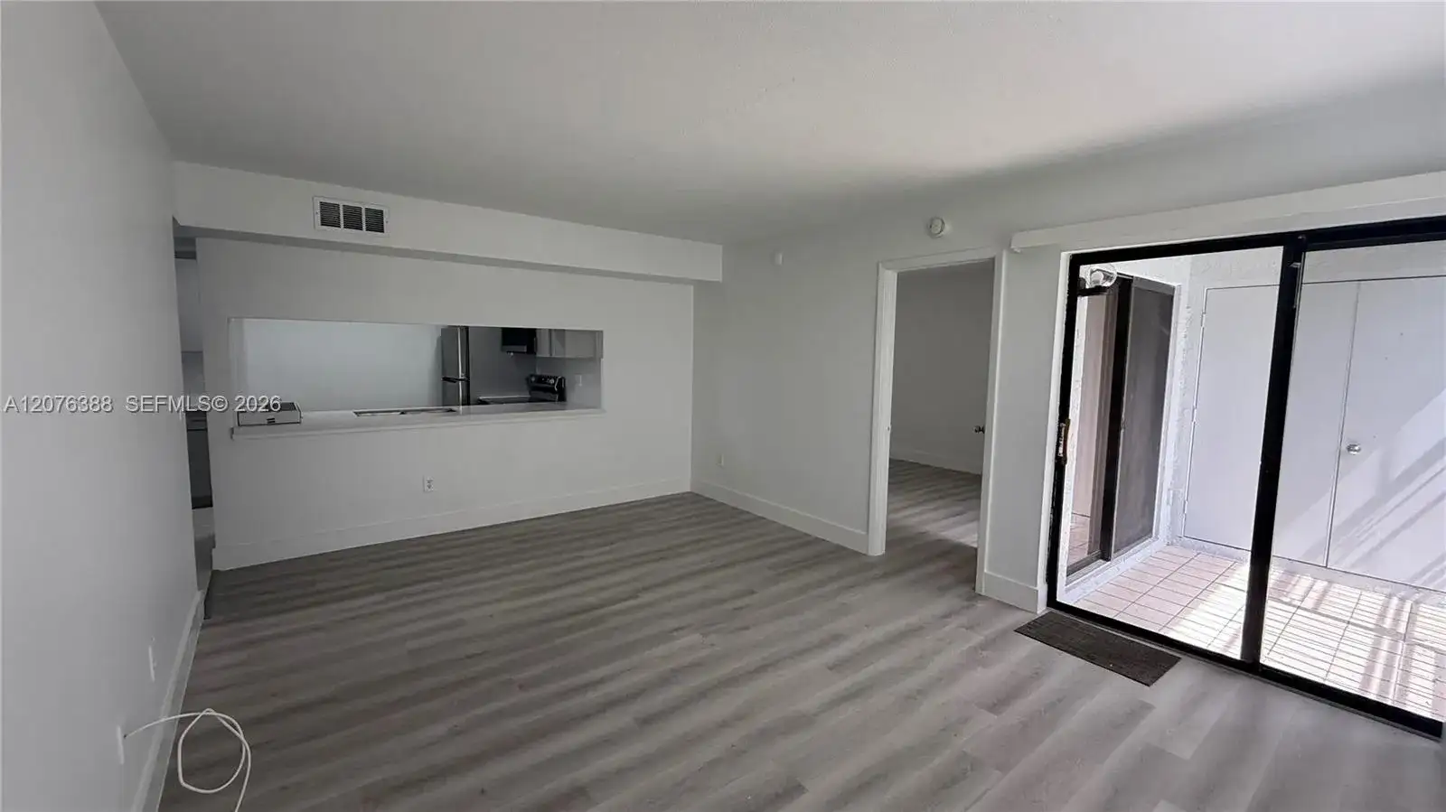 2750 W 63rd Pl # 24, Hialeah FL 33016 photo 3
