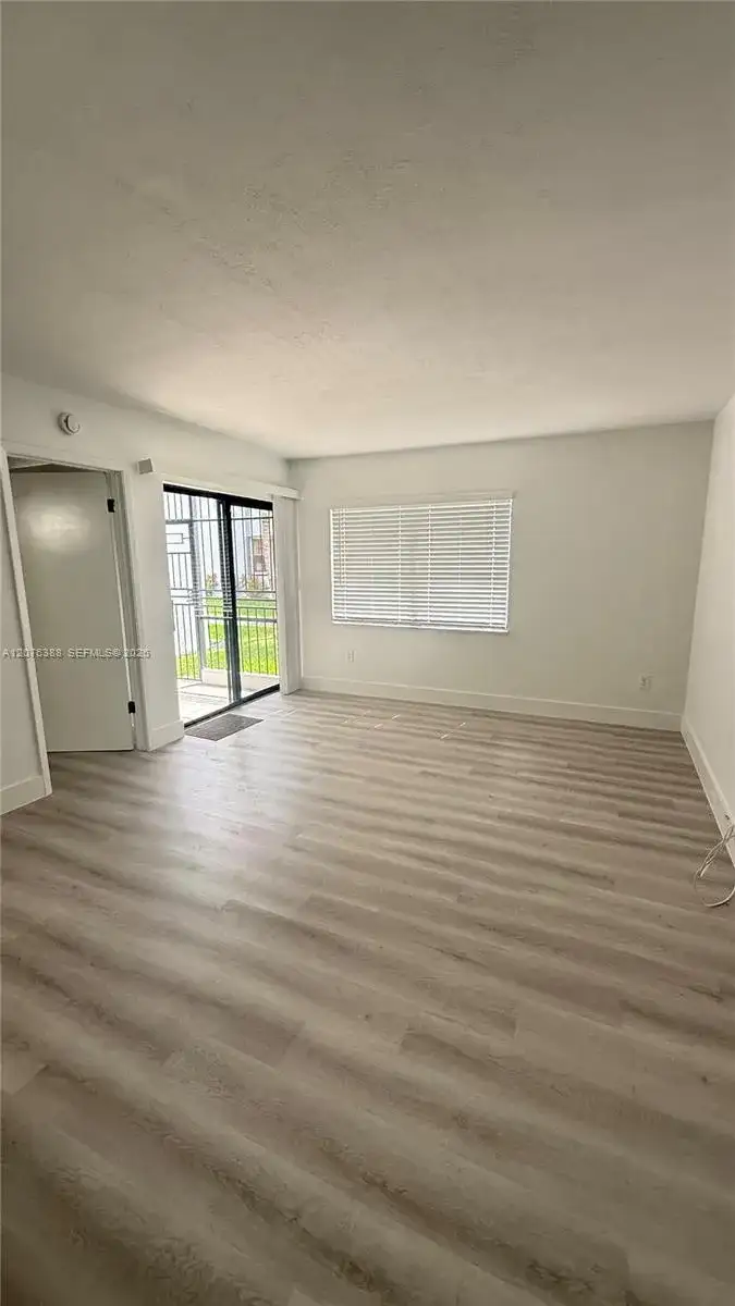 2750 W 63rd Pl # 24, Hialeah FL 33016 photo 4