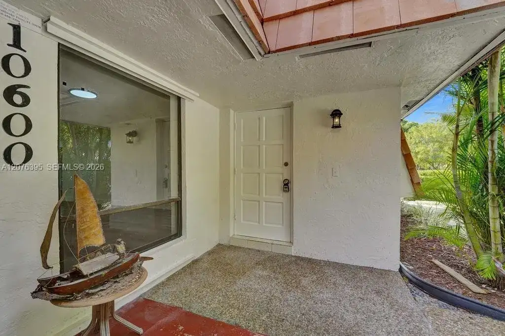 10600 NW 45th St, Coral Springs FL 33065 photo 3