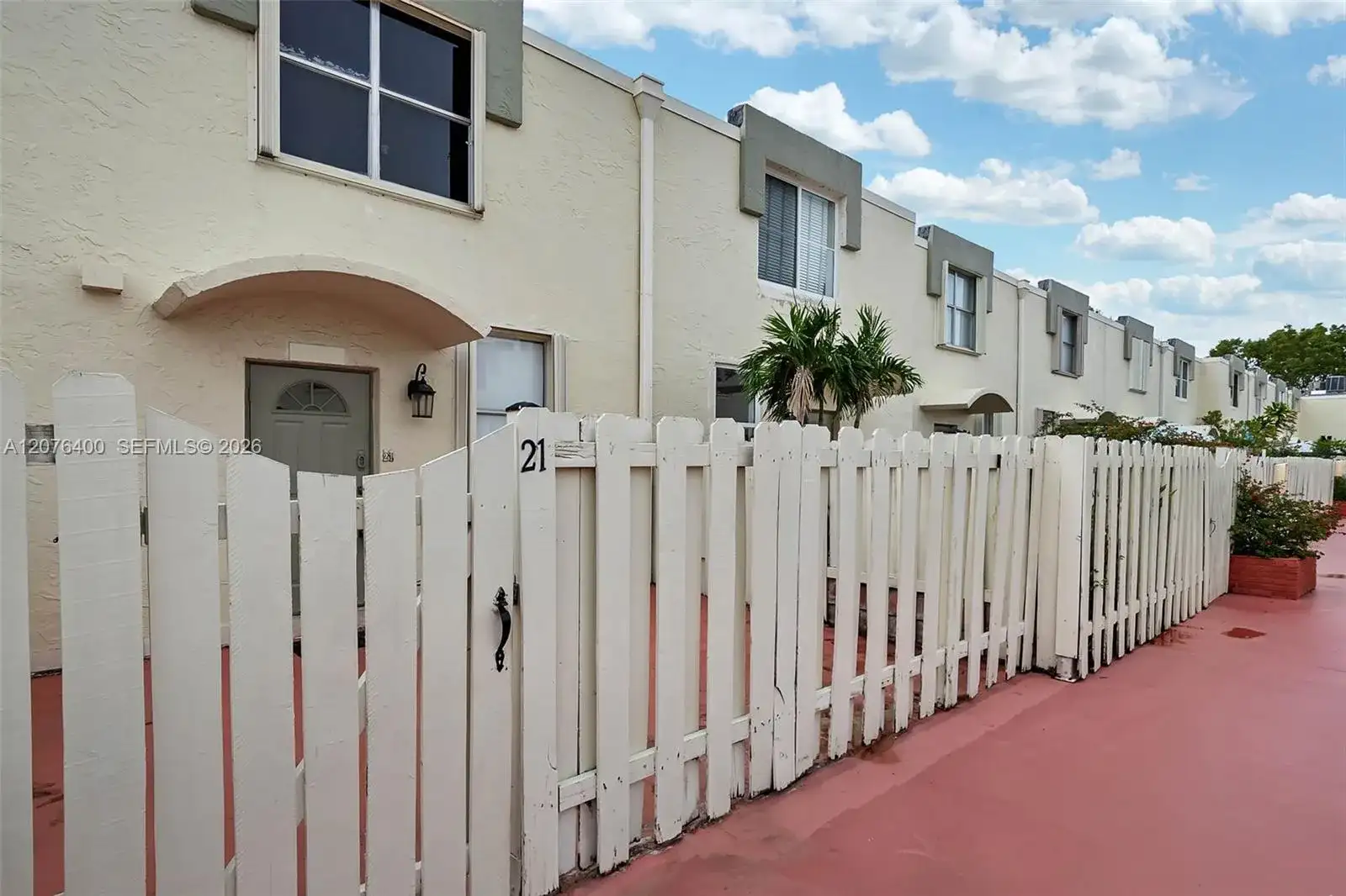 1655 NE 115th St # 21B, Miami FL 33181 photo 3