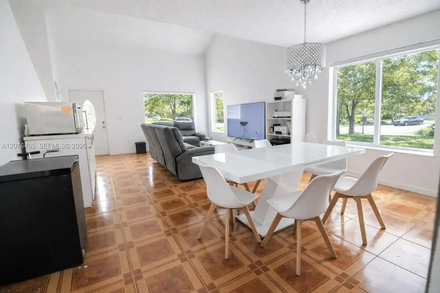 14615 SW 142nd Place Cir, Miami FL 33186 photo 4