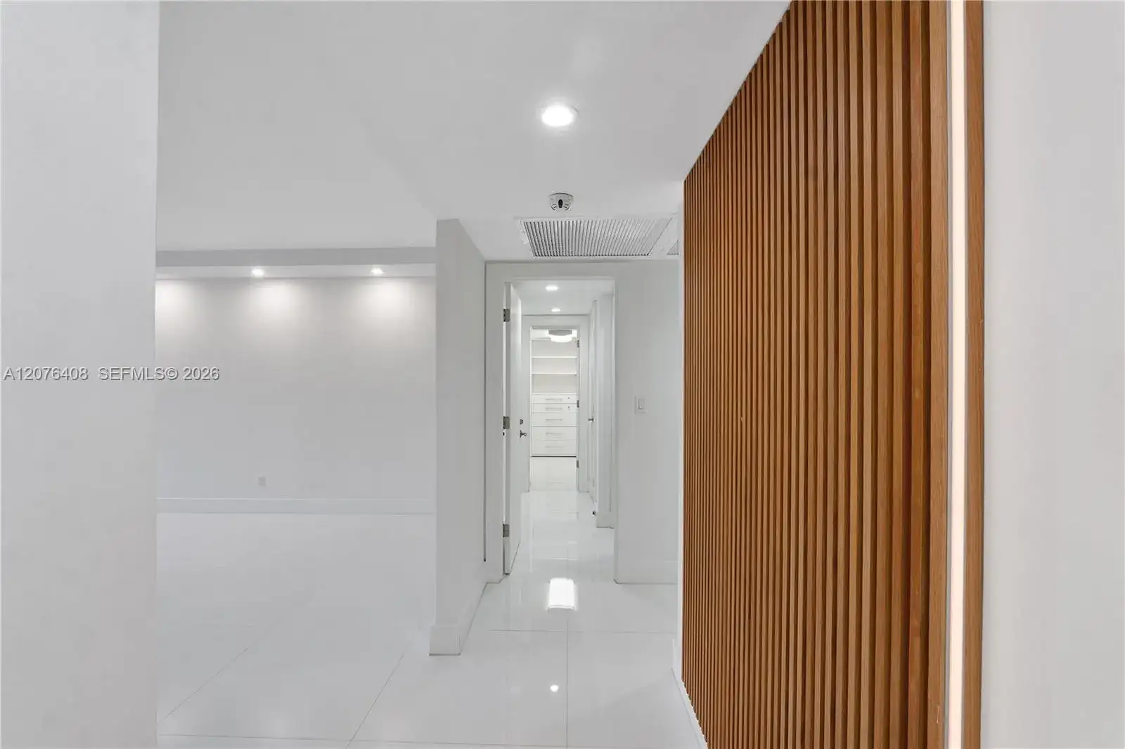 90 Edgewater Dr # 104, Coral Gables FL 33133 photo 2