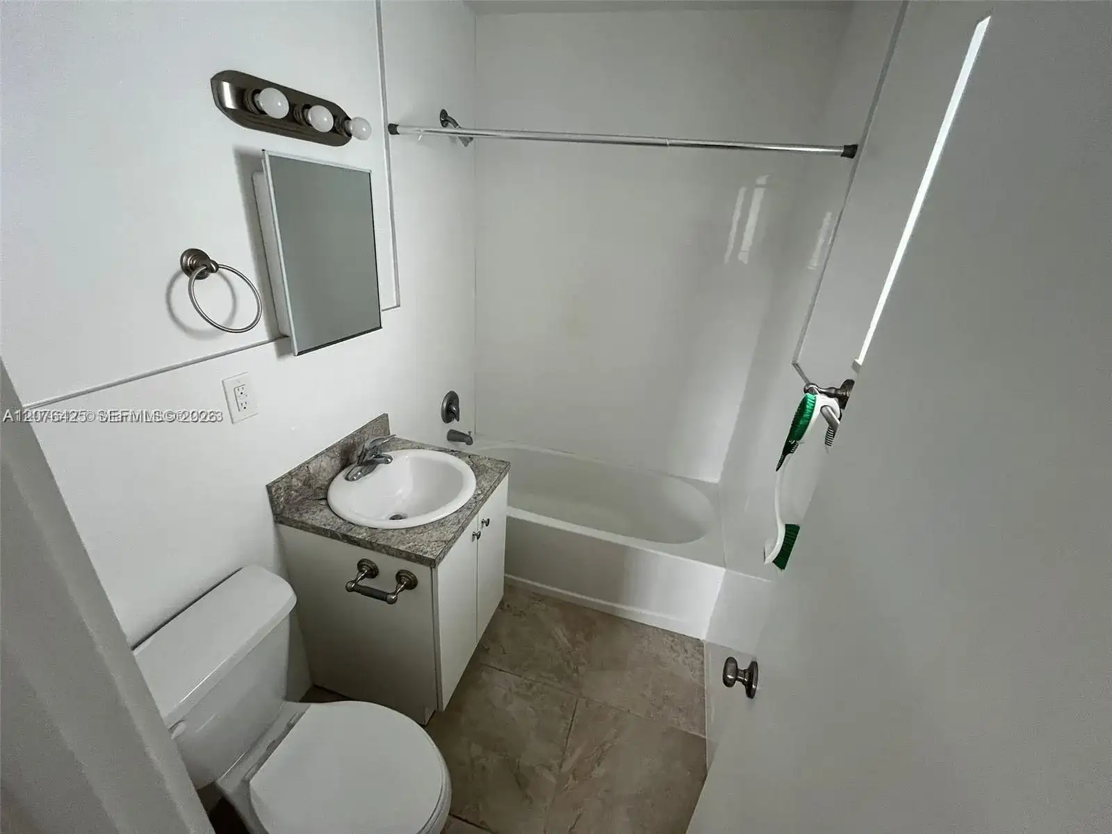 1085 SW 37th Ave # 12, Miami FL 33135 photo 5