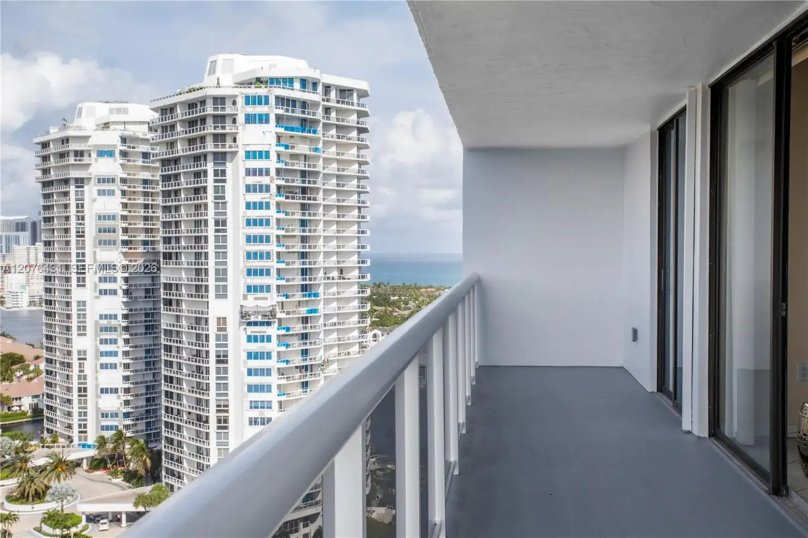 20505 E Country Club Dr # 39, Aventura FL 33180 photo 3