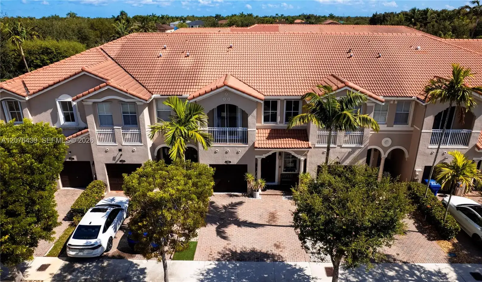 14965 SW 23rd Ln, Miami FL 33185 photo 2