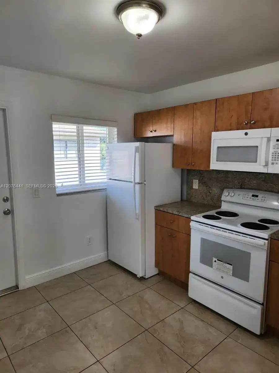 211 NW 47th Ave # 7, Miami FL 33126 photo 5
