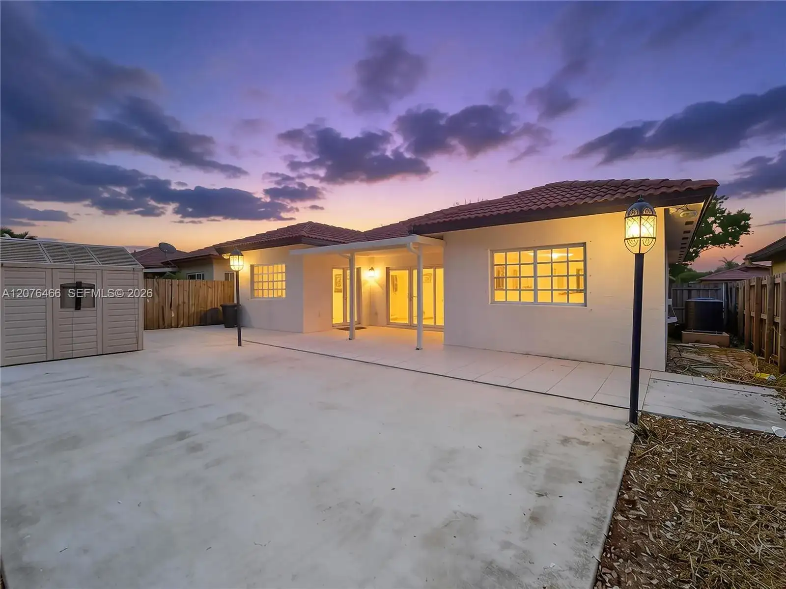 2851 NE 42nd Ave, Homestead FL 33033 photo 2
