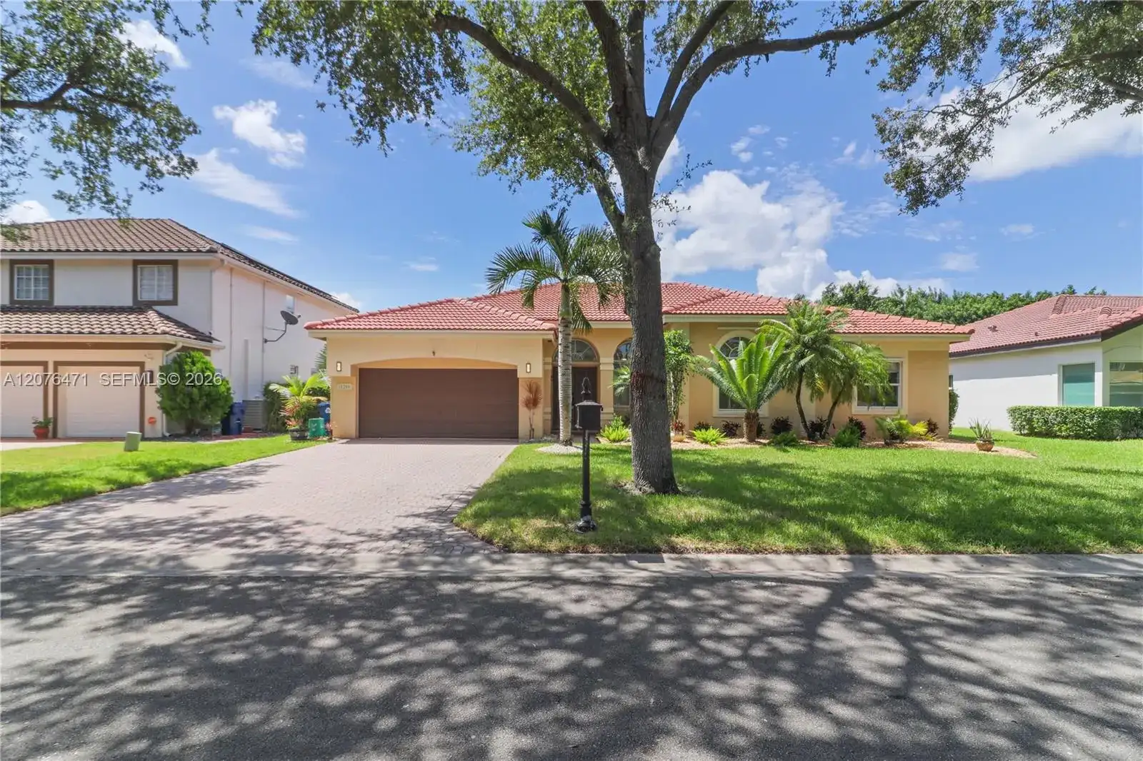 10256 NW 53rd Ct, Coral Springs FL 33076 photo 2