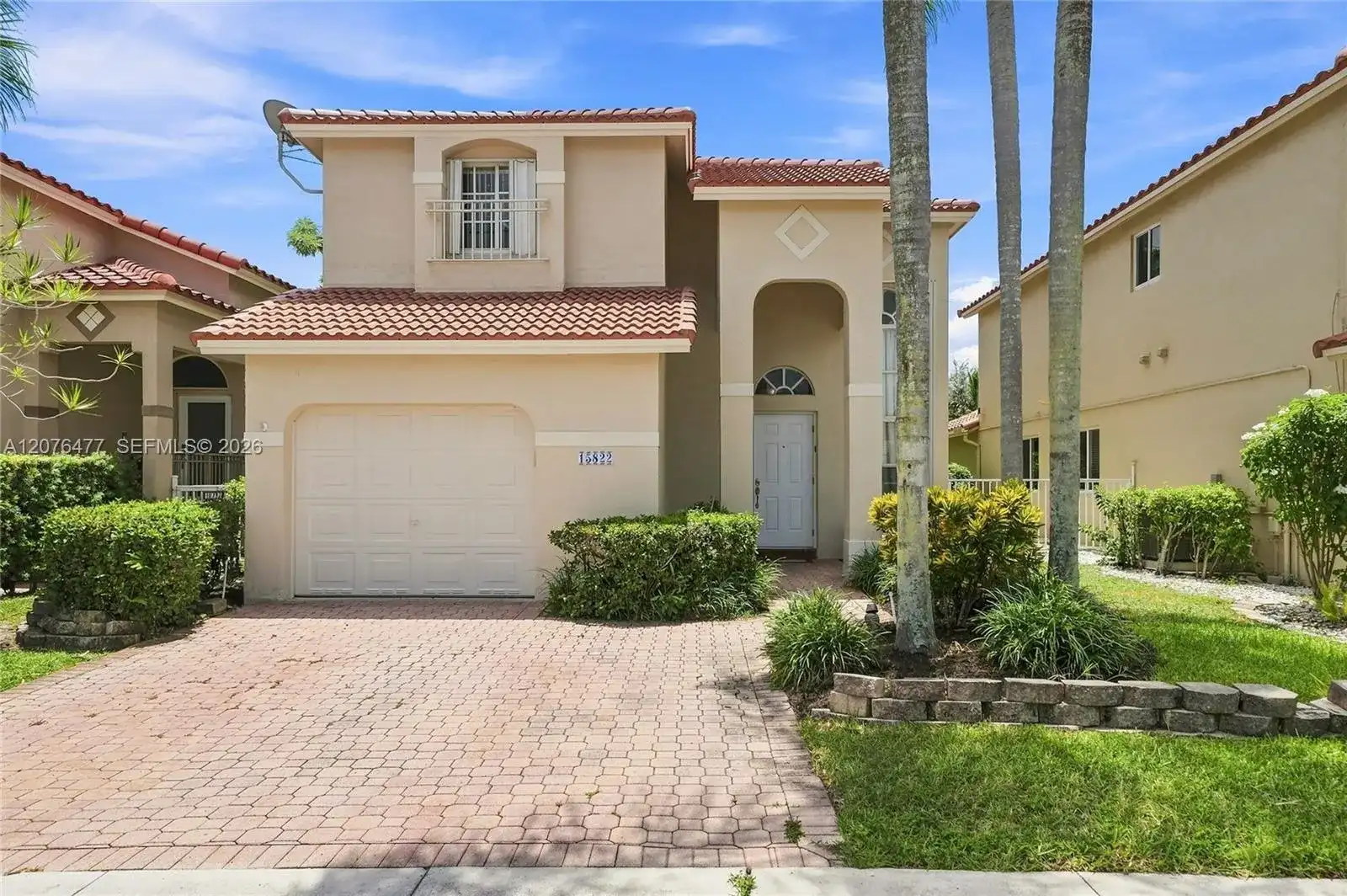 15822 SW 16th Ct, Pembroke Pines FL 33027