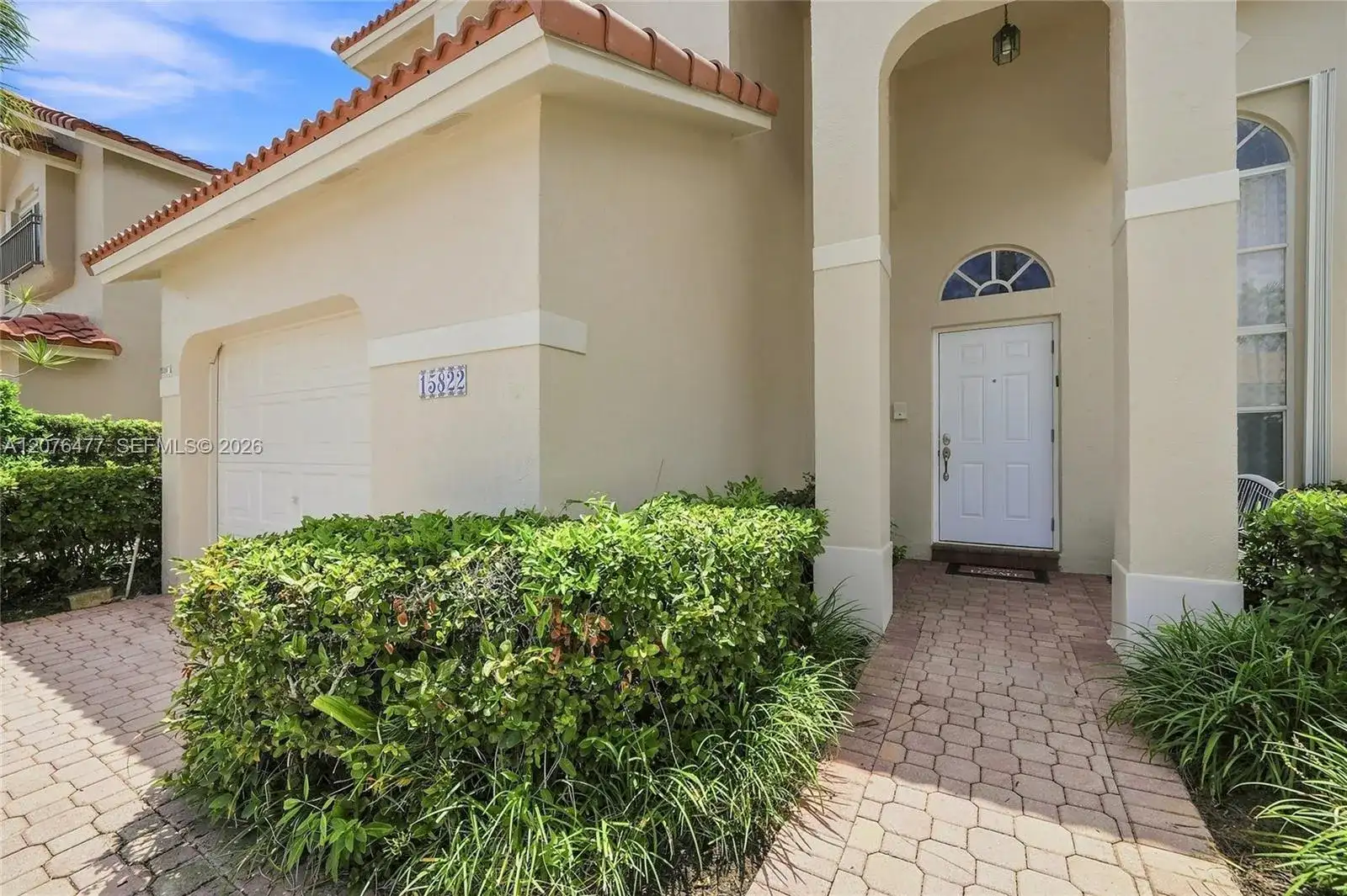 15822 SW 16th Ct, Pembroke Pines FL 33027 photo 5