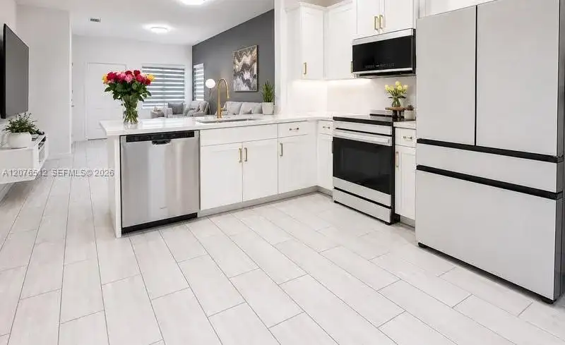 847 SE 18th St, Homestead FL 33034 photo 5