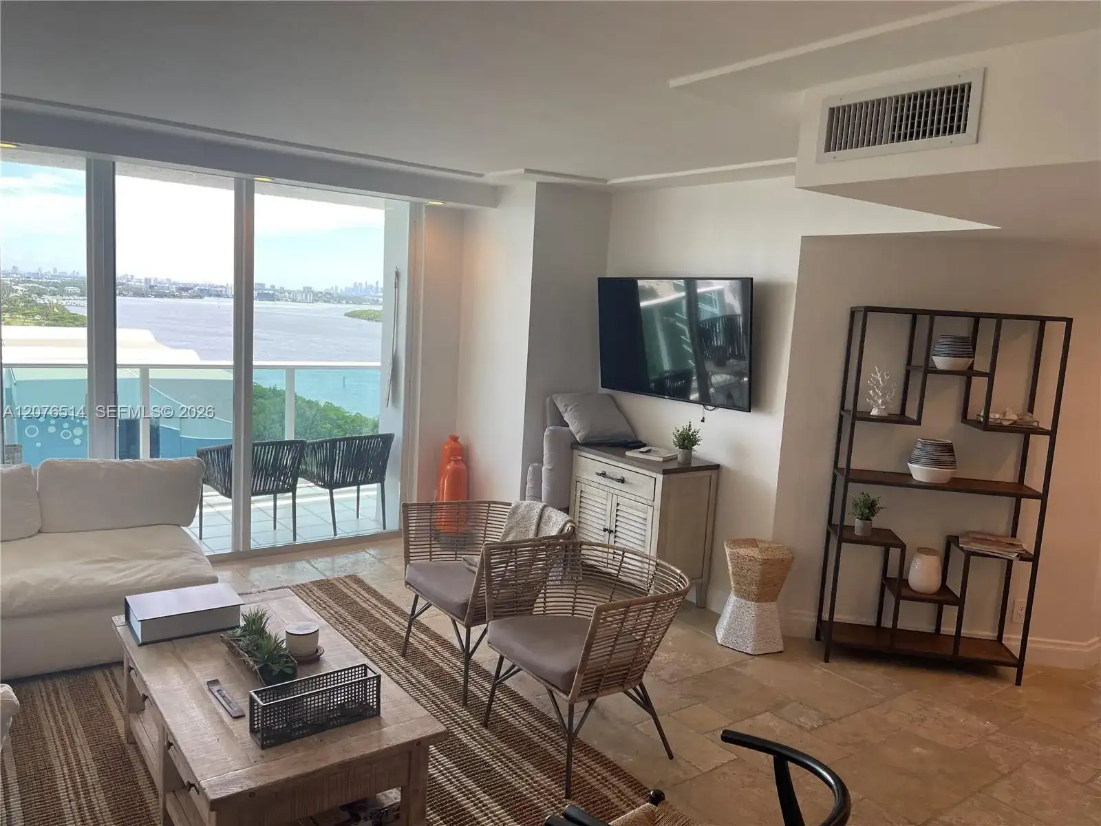 100 Bayview Dr # 1924, Sunny Isles Beach FL 33160 photo 3