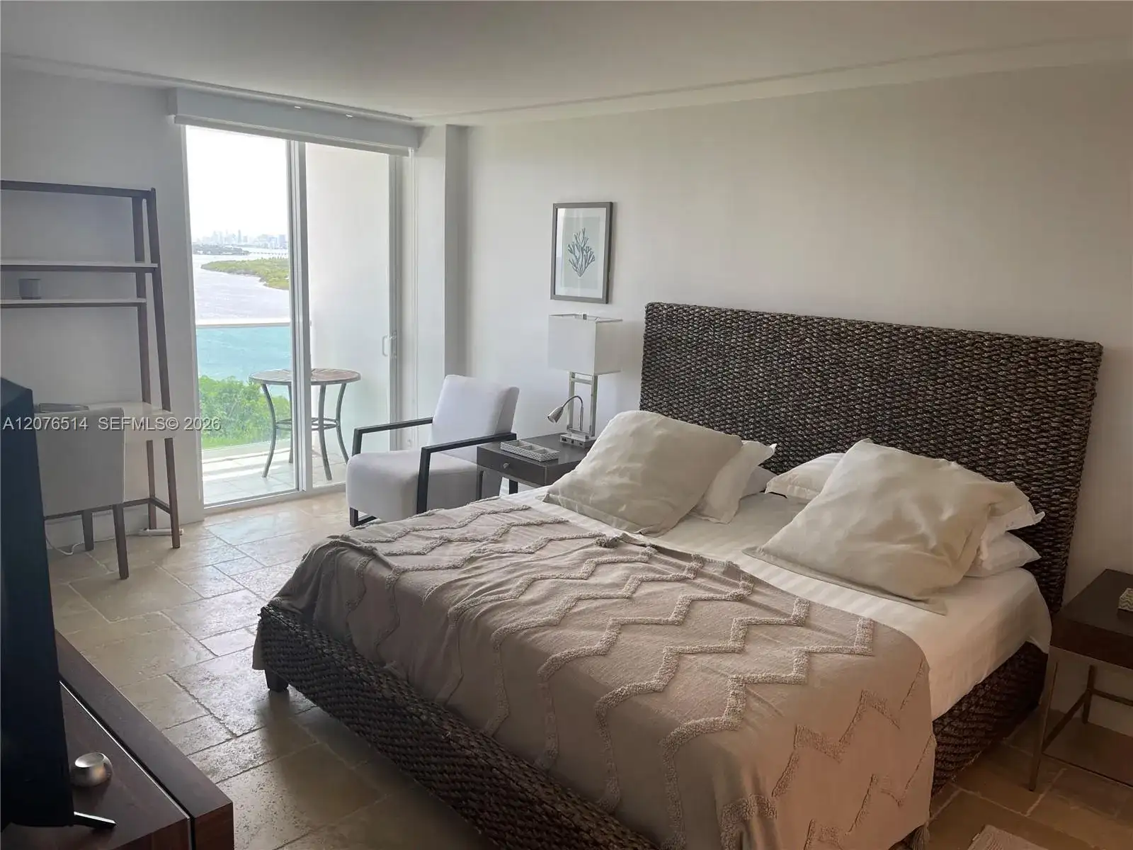 100 Bayview Dr # 1924, Sunny Isles Beach FL 33160 photo 5