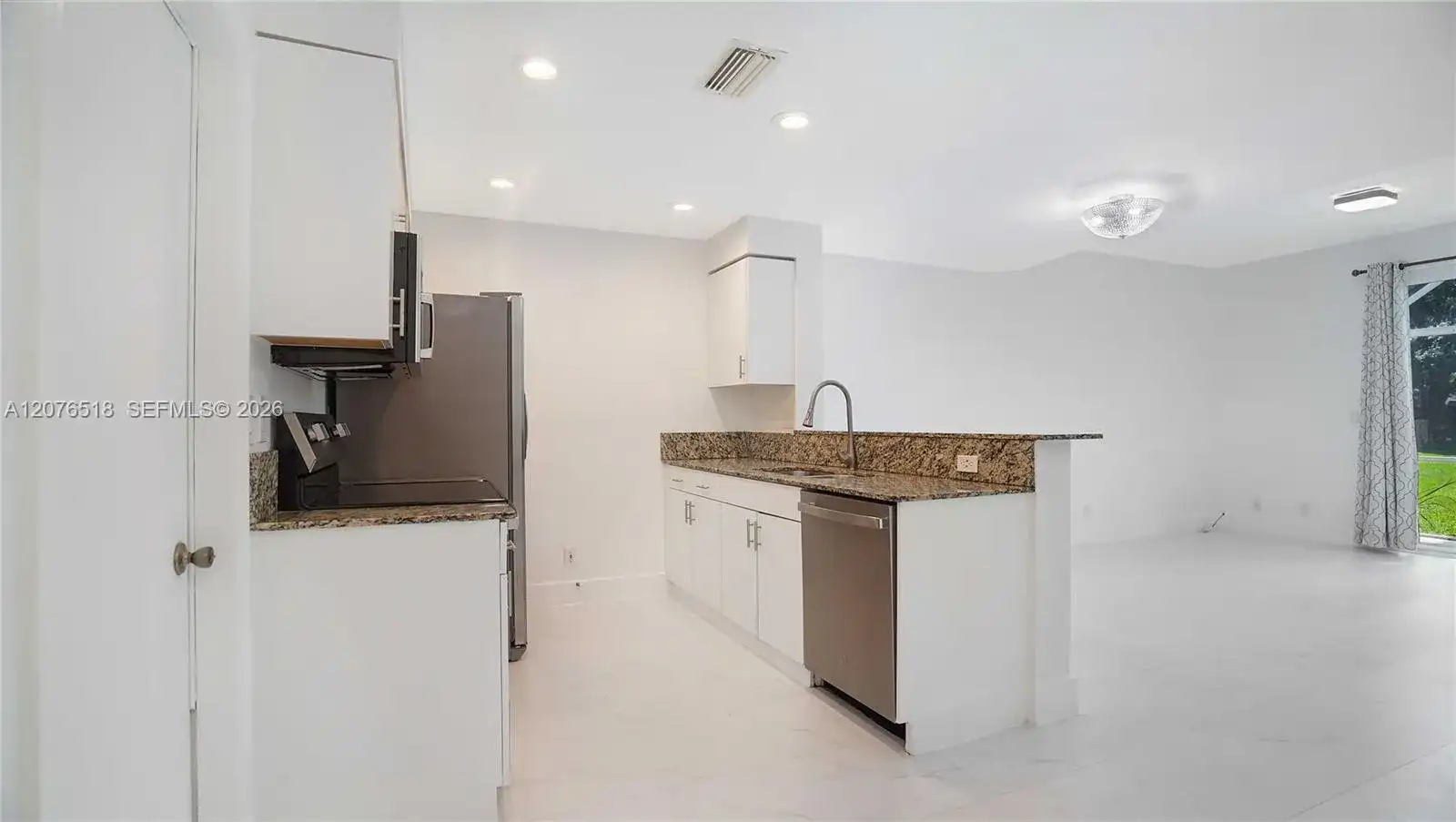 1492 Veracruz Ln # 4, Weston FL 33327