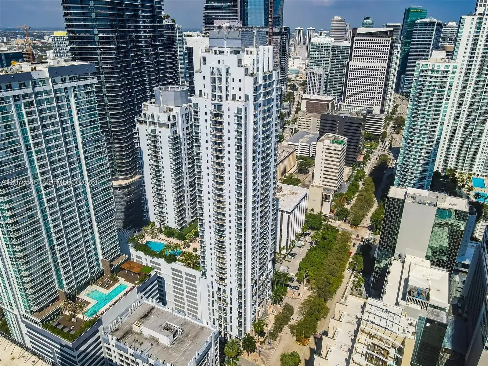 1060 Brickell Ave # 2407, Miami FL 33131 photo 5