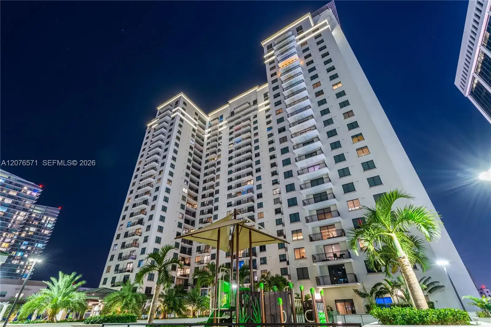 999 SW 1st Ave # 1114, Miami FL 33130