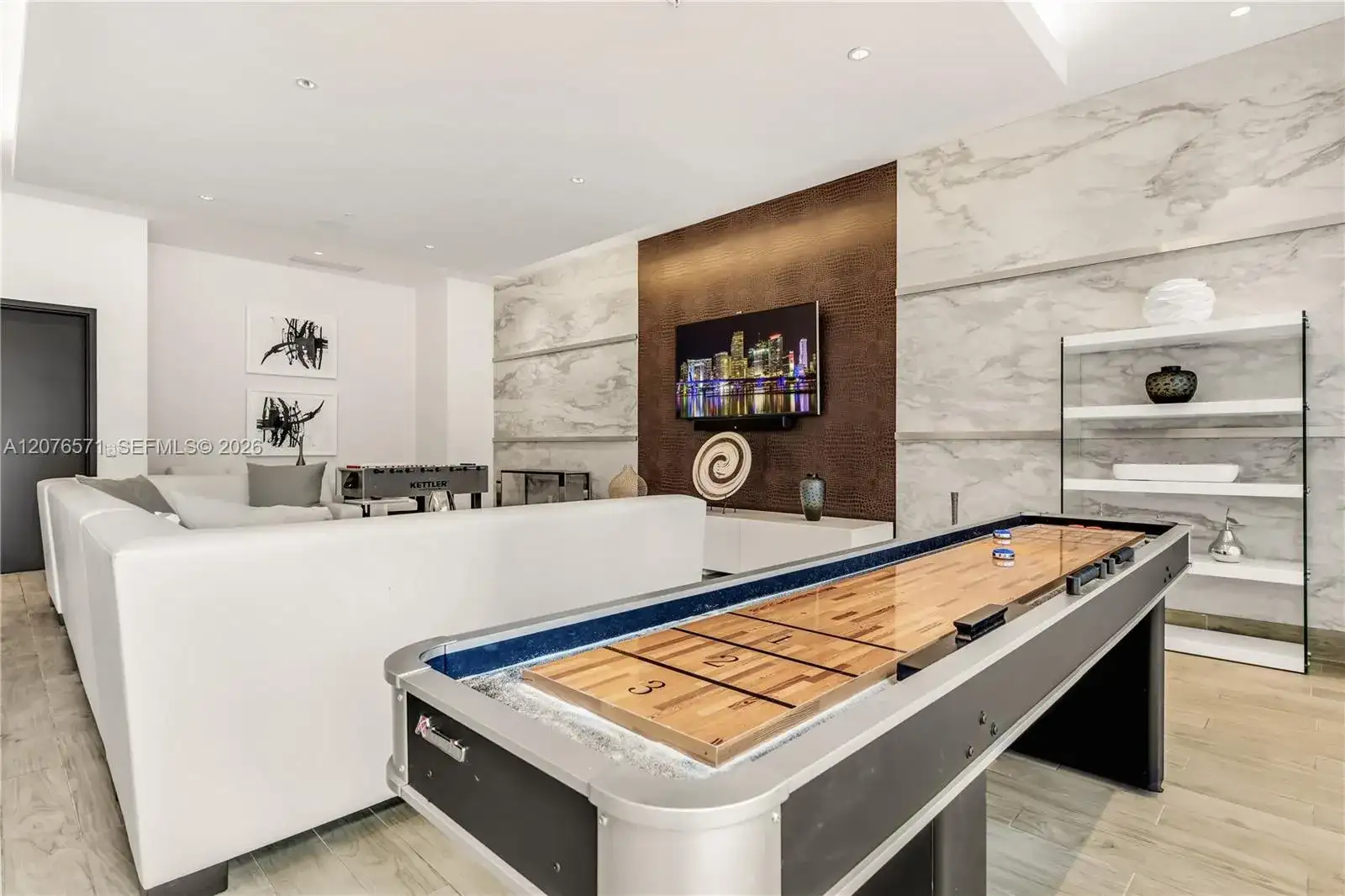 999 SW 1st Ave # 1114, Miami FL 33130 photo 3