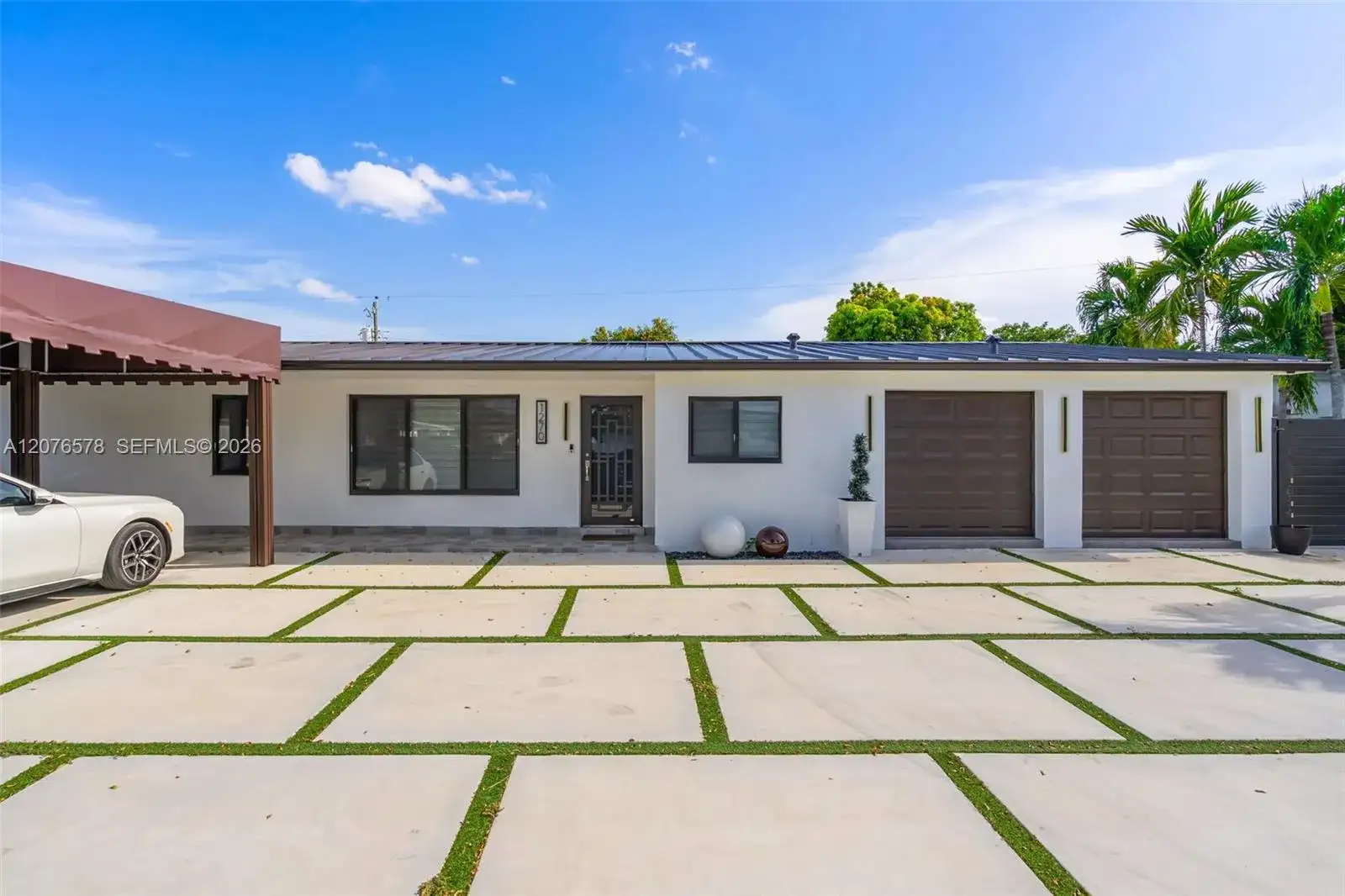 1270 W 64th Ter, Hialeah FL 33012 photo 3