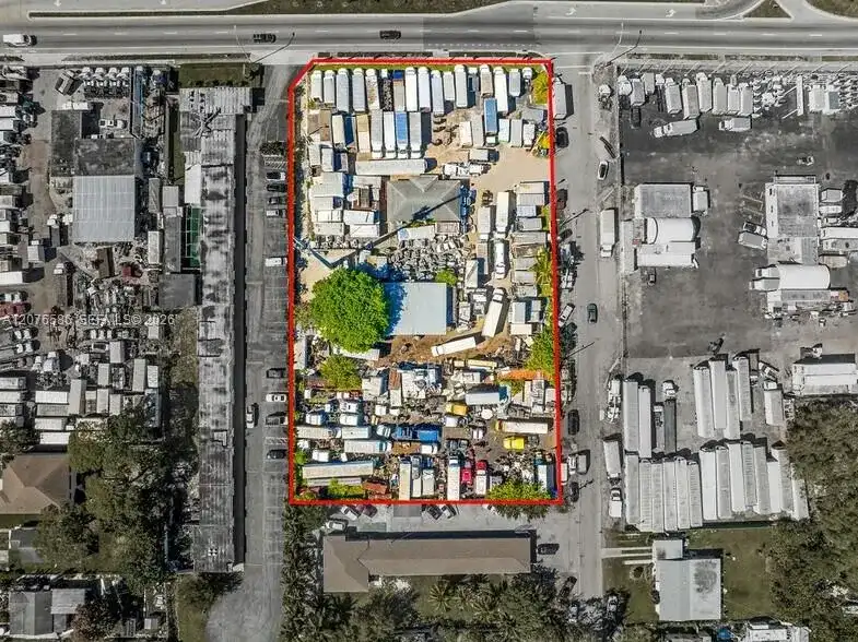 8975 NW 27th Ave, Miami FL 33147