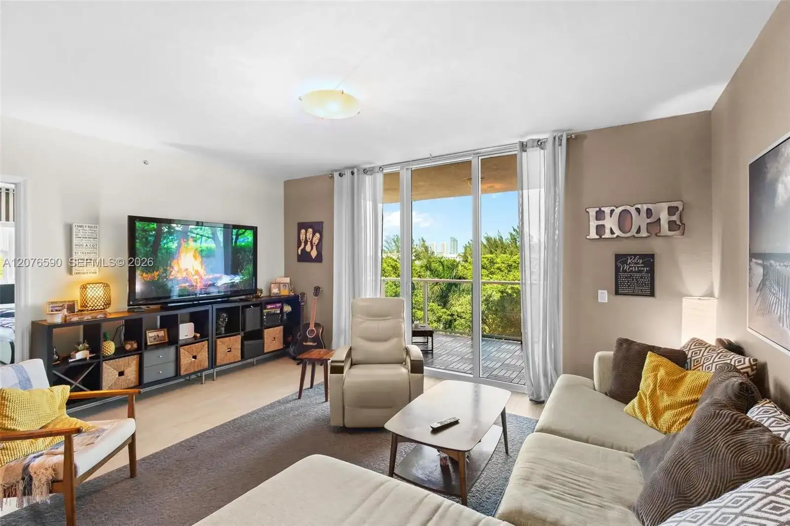 15051 Royal Oaks Ln # 401, North Miami FL 33181 photo 2