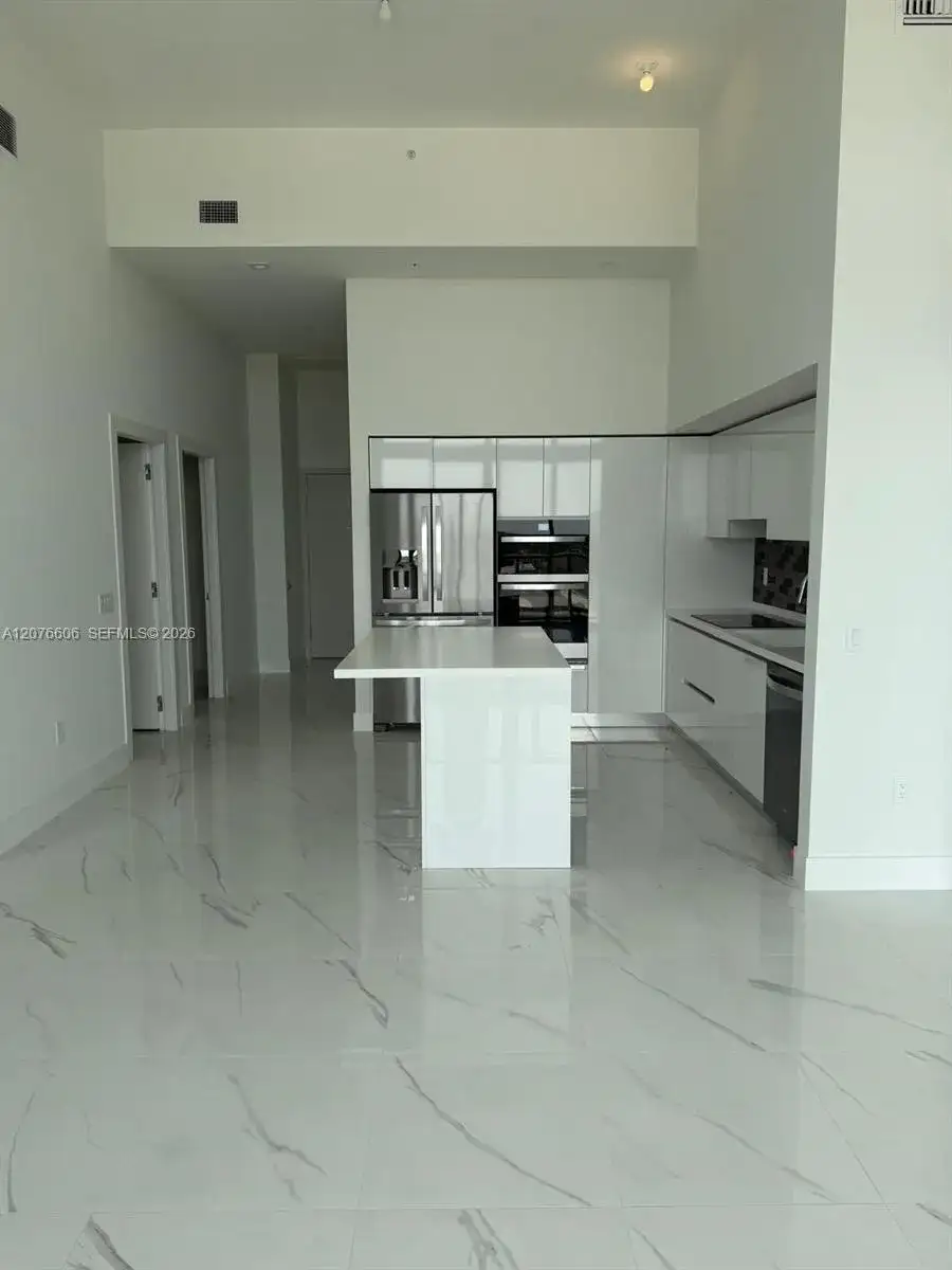 1170 E HALLANDALE BEACH BLVD # 607, Hallandale Beach FL 33009 photo 3