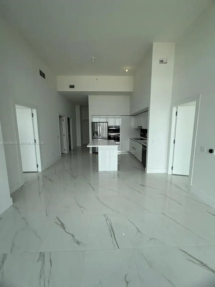 1170 E HALLANDALE BEACH BLVD # 607, Hallandale Beach FL 33009 photo 4