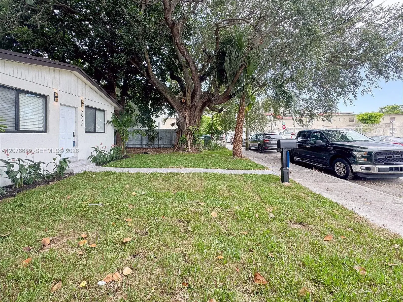 2534 NW 51st Ter, Miami FL 33142 photo 2