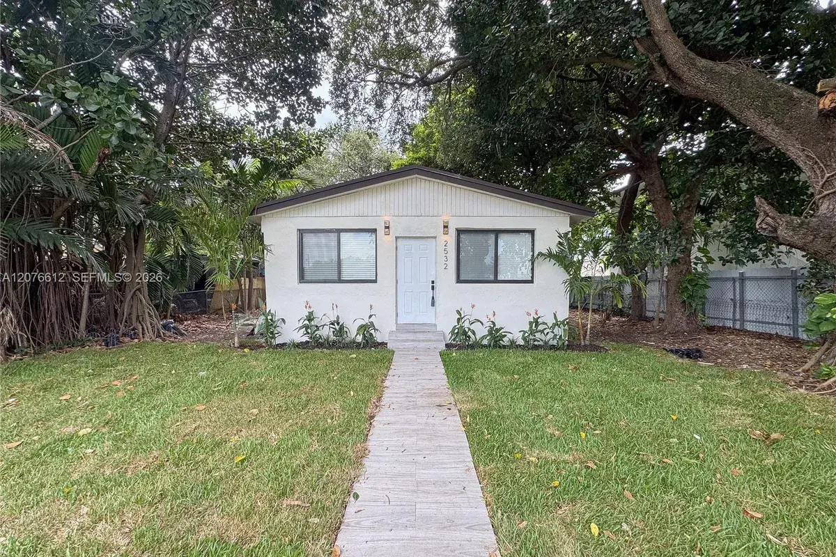 2534 NW 51st Ter, Miami FL 33142