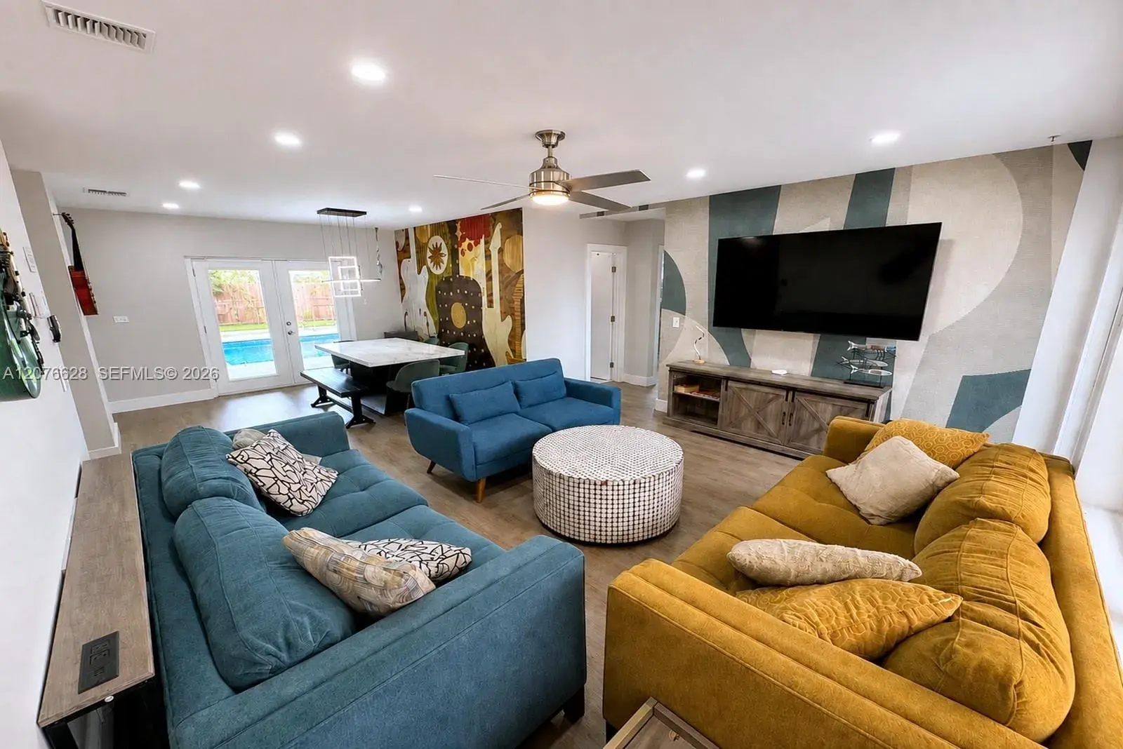 6511 Park St, Hollywood FL 33024