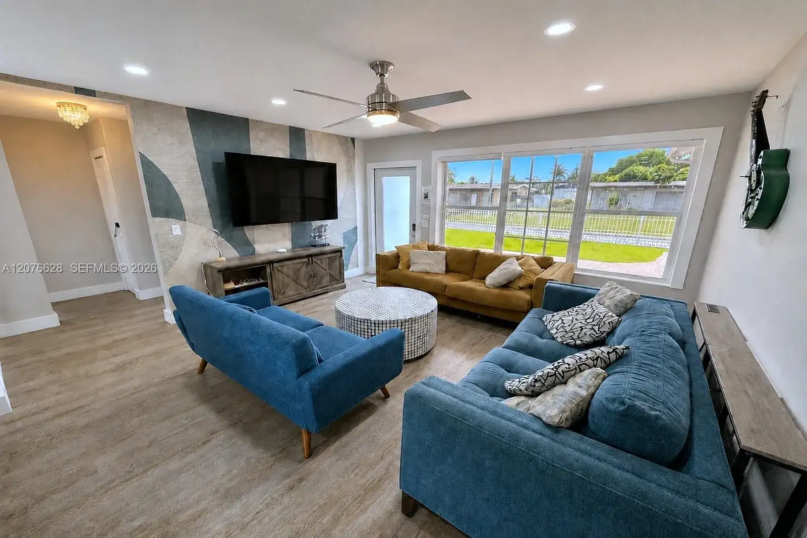 6511 Park St, Hollywood FL 33024 photo 5