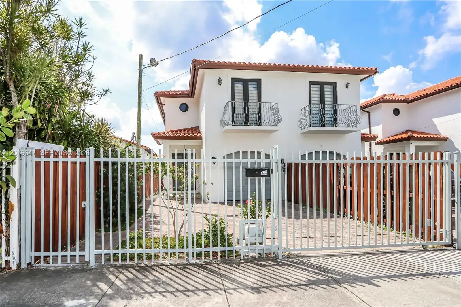 3018 SW 17th St, Miami FL 33145 photo 2