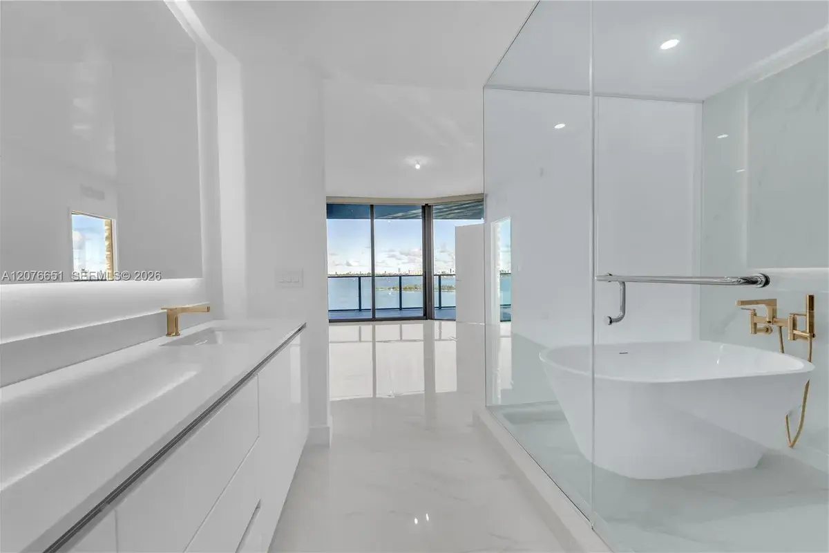 700 NE 24th Street # 1407, Miami FL 33137