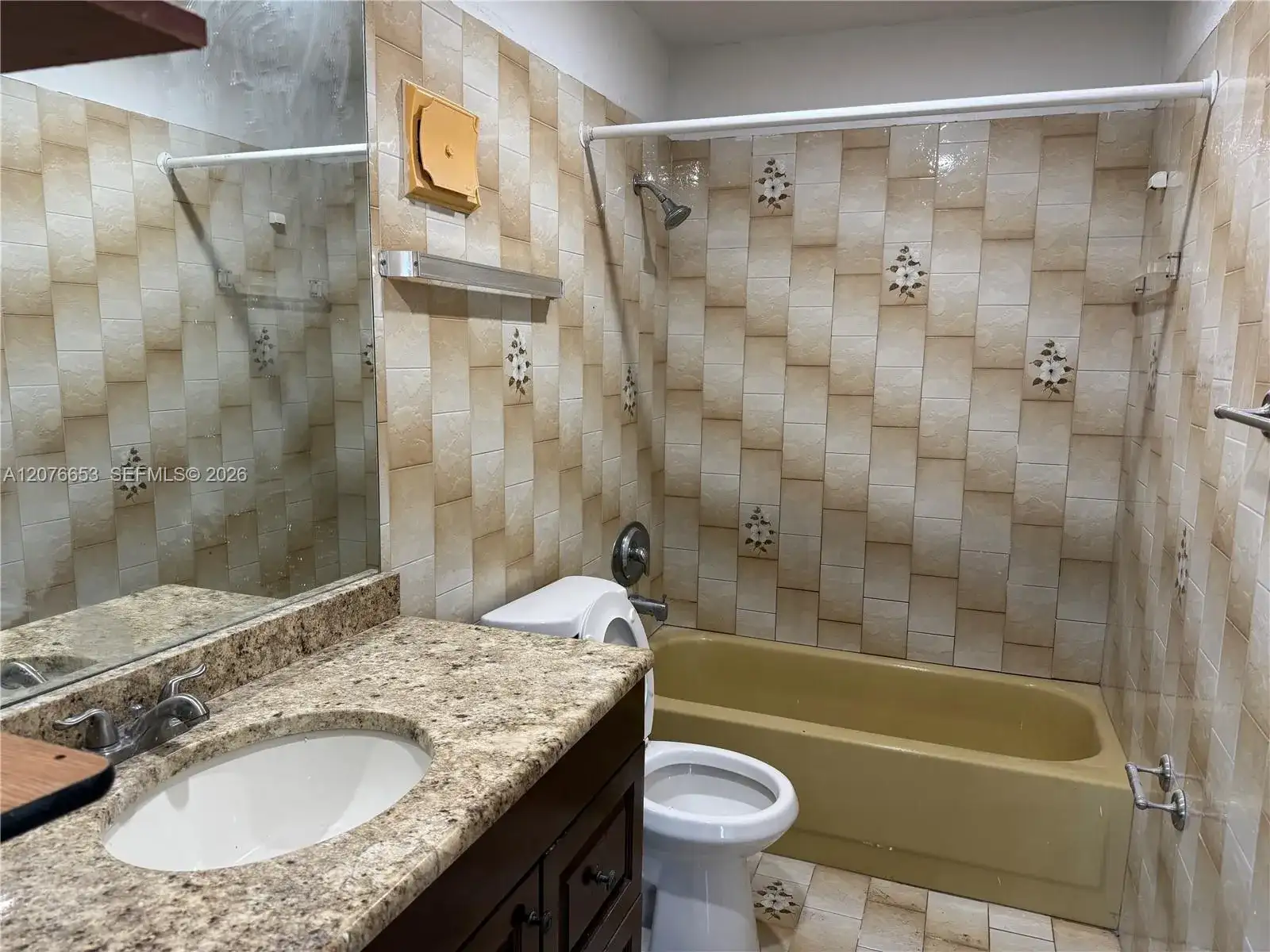 6055 W 19th Ave # 311, Hialeah FL 33012 photo 4