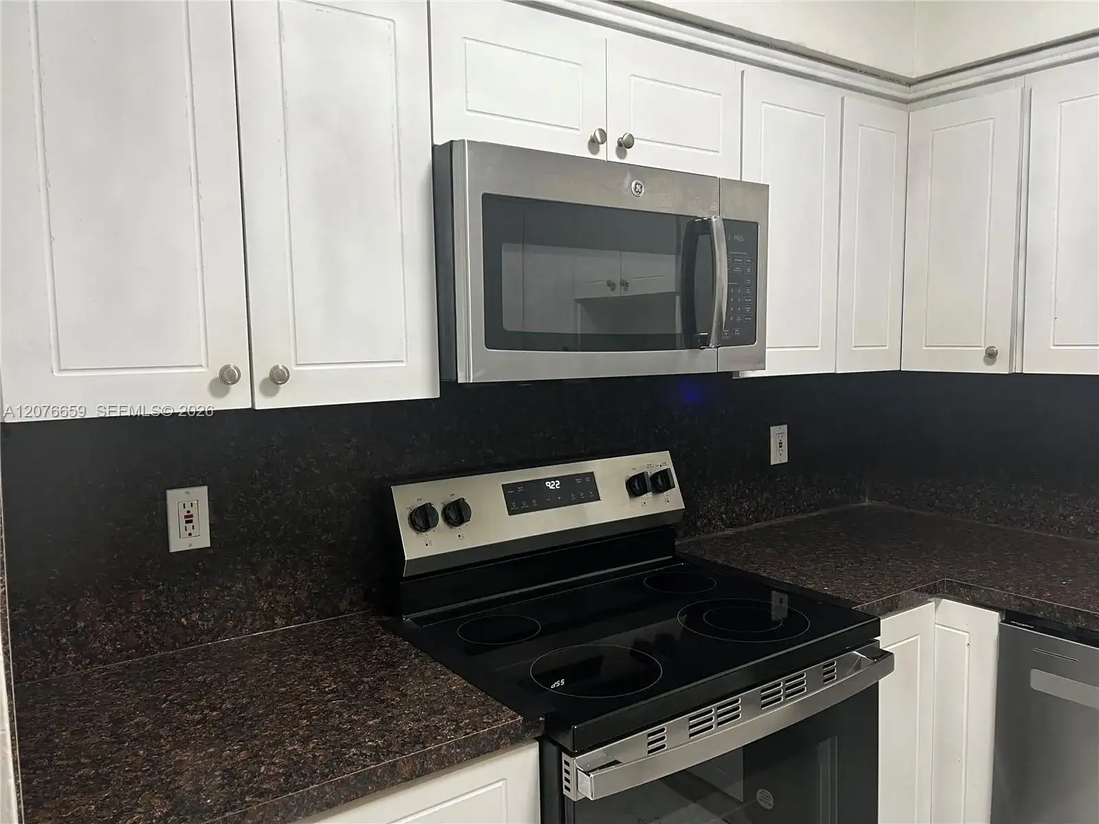 7441 Wayne Ave # 8I, Miami Beach FL 33141 photo 3
