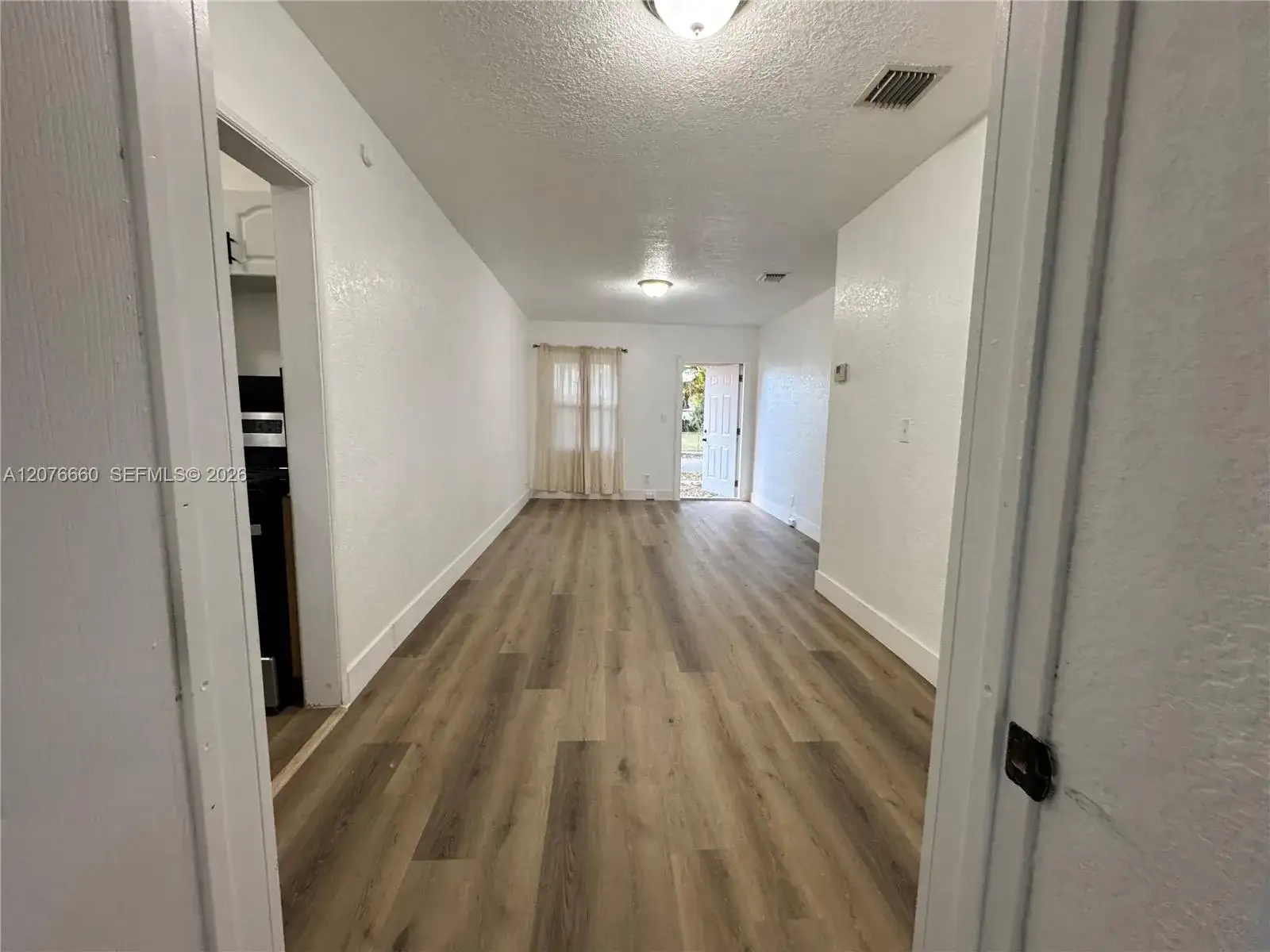 748 NE 127th St, North Miami FL 33161 photo 2