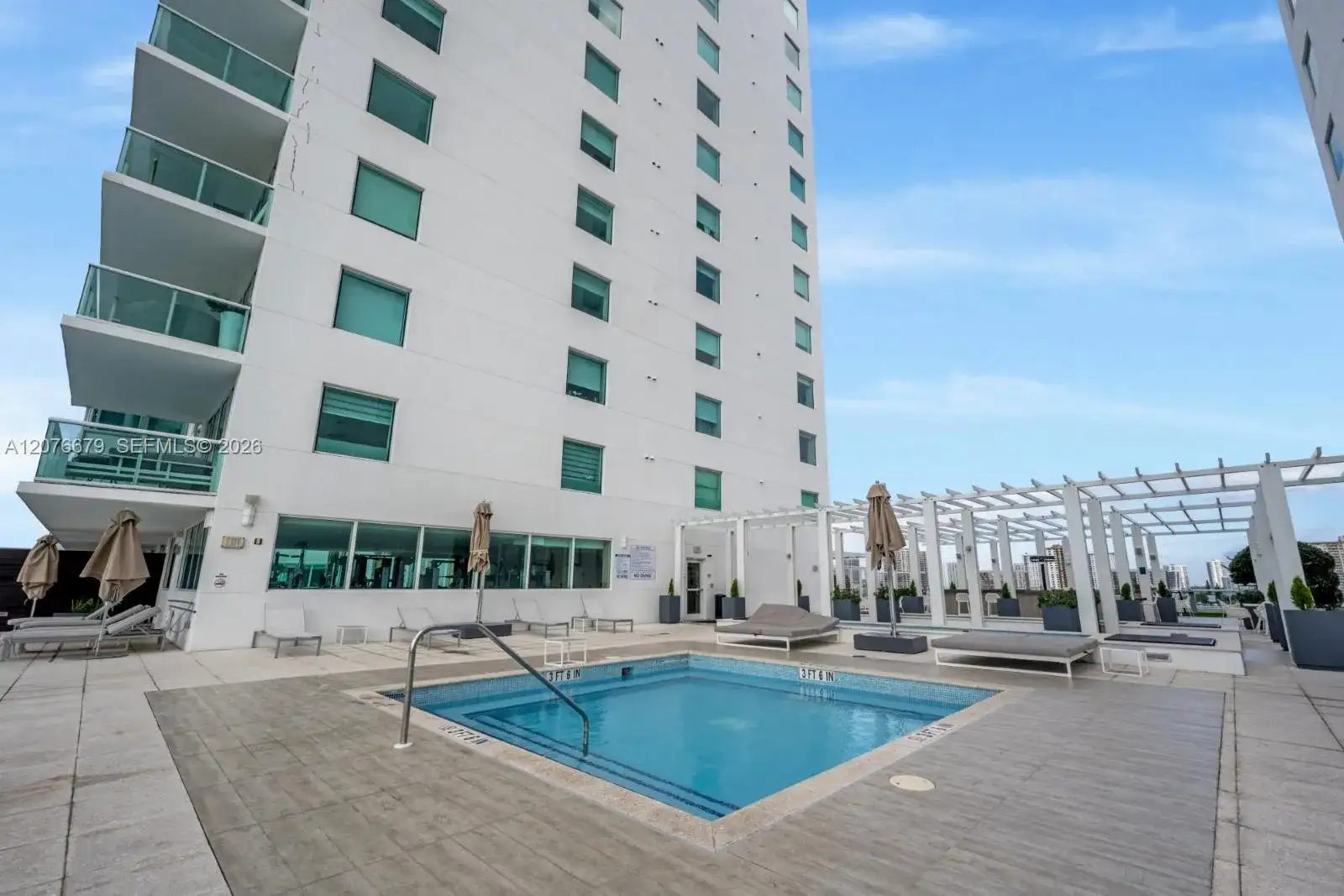 400 Sunny Isles Blvd # 908, Sunny Isles Beach FL 33160 photo 4