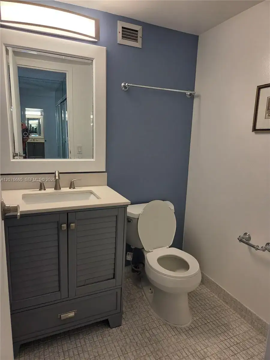 501 Three Islands Blvd # 209, Hallandale Beach FL 33009 photo 4