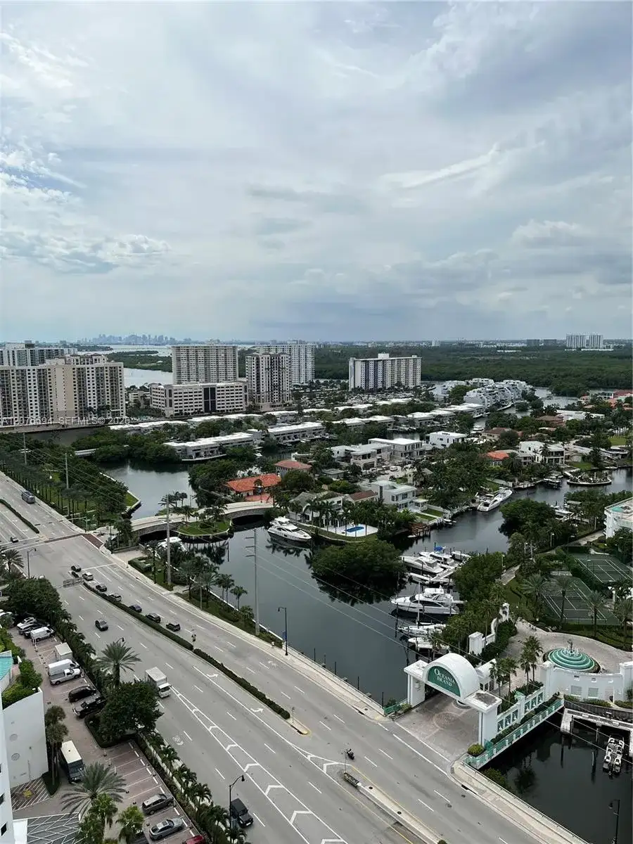 16485 Collins Ave # 2538, Sunny Isles Beach FL 33160 photo 2