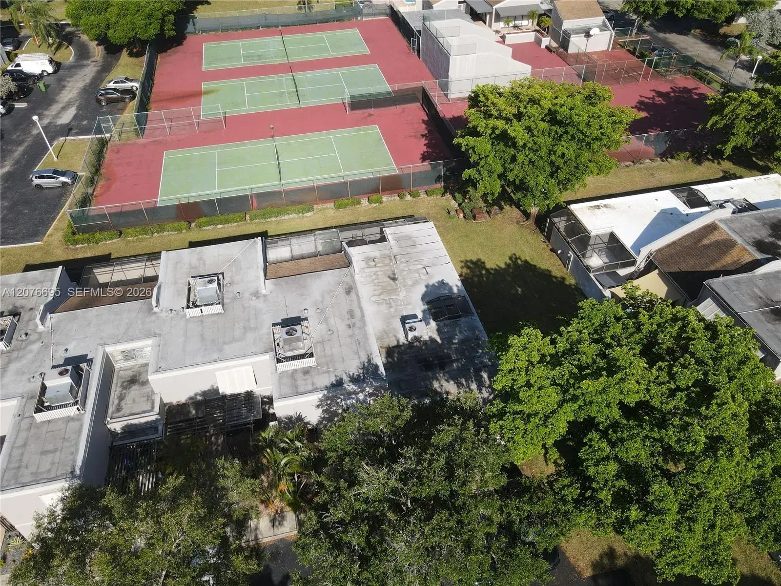 1541 NW 113th Ave, Pembroke Pines FL 33026