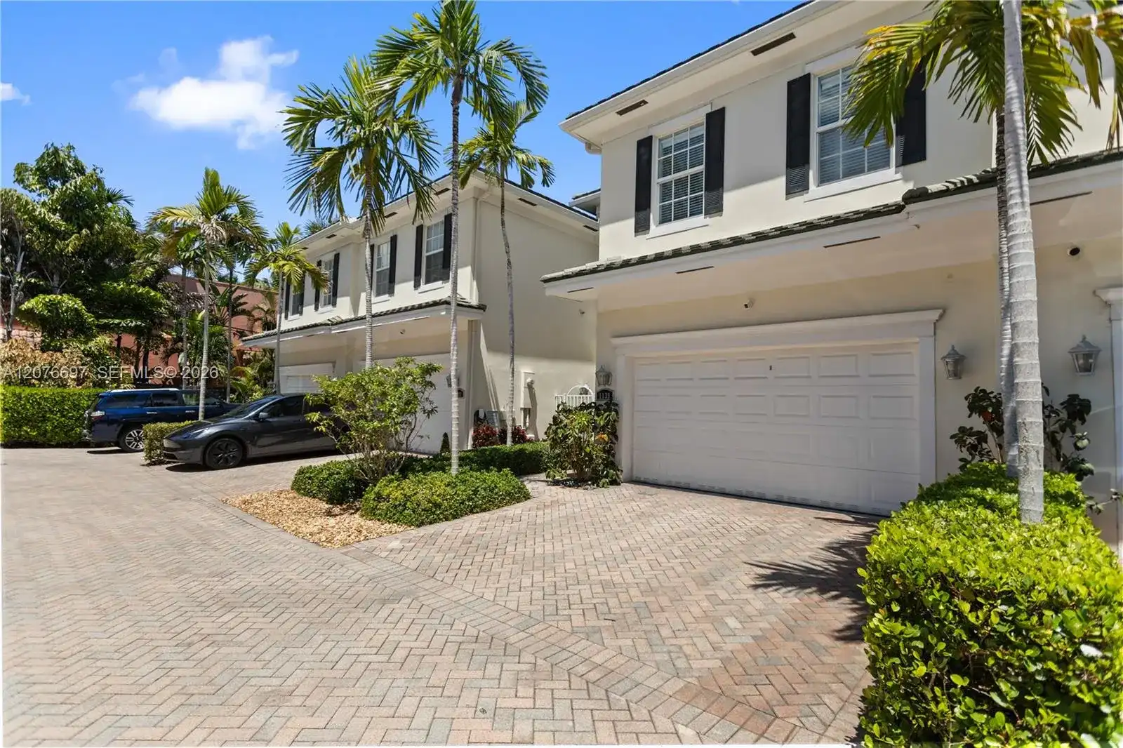 1139 N Victoria Park Rd, Fort Lauderdale FL 33304