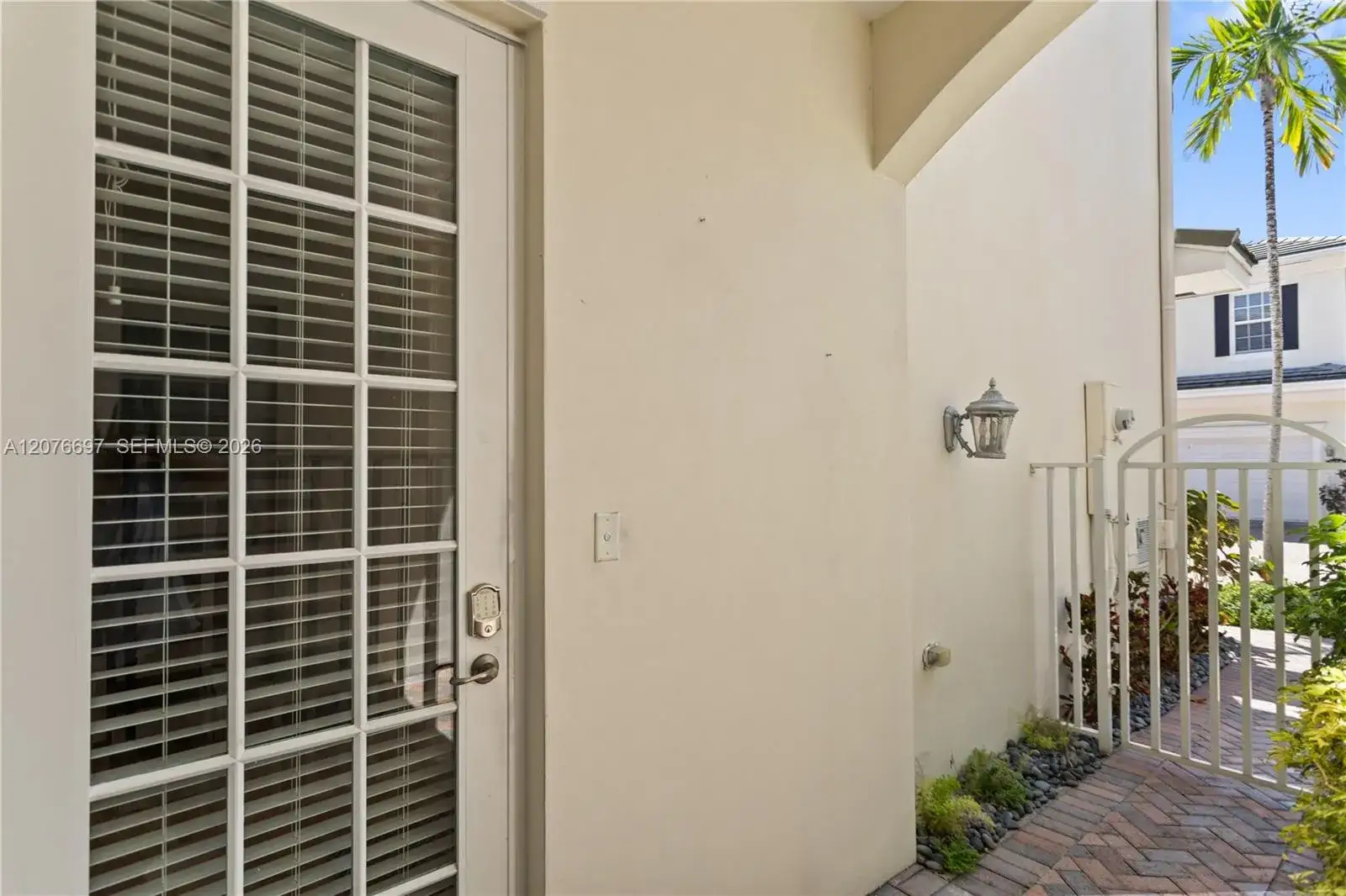 1139 N Victoria Park Rd, Fort Lauderdale FL 33304 photo 5