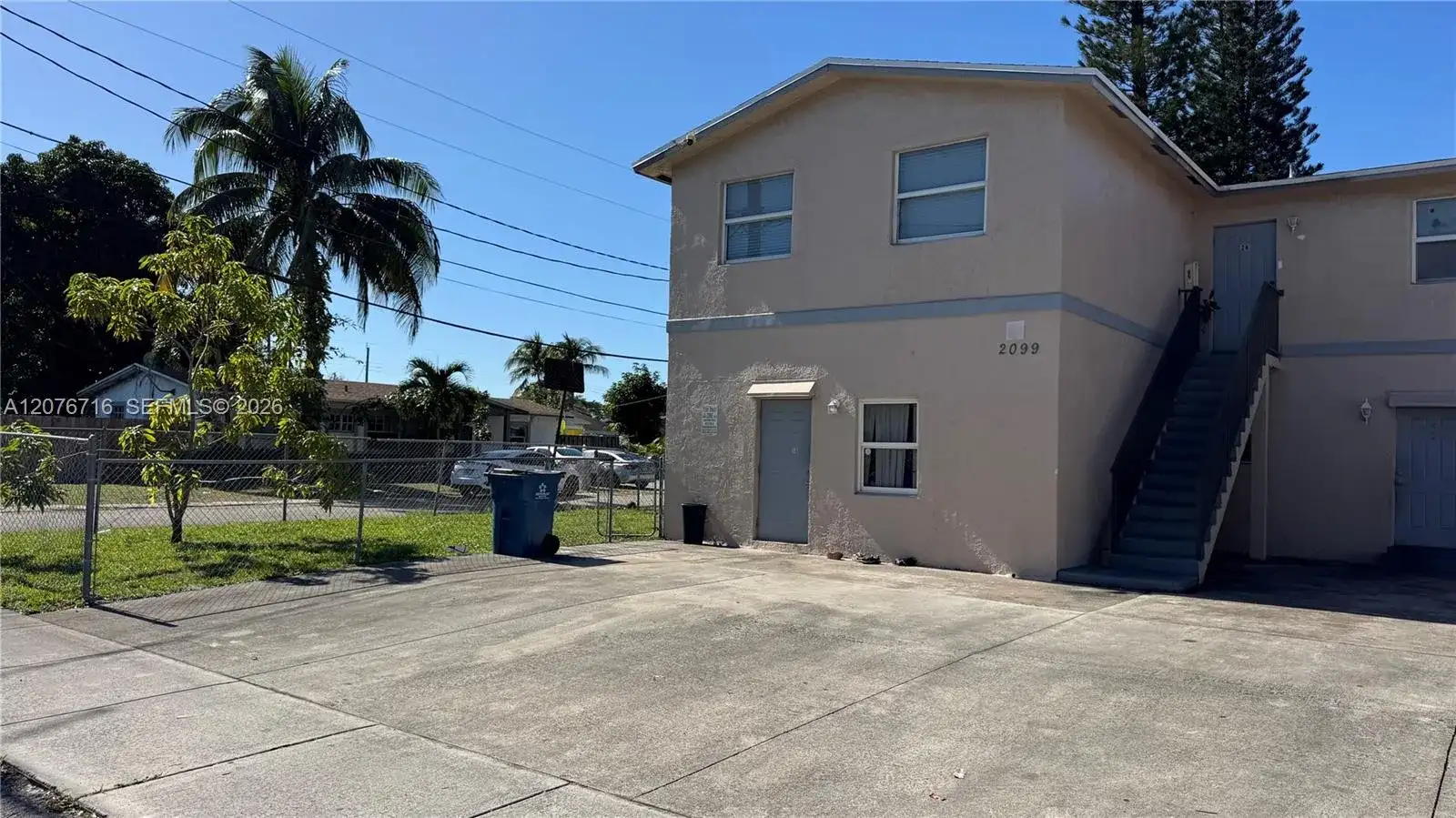 2099 NW 26th Ave, Fort Lauderdale FL 33311 photo 2