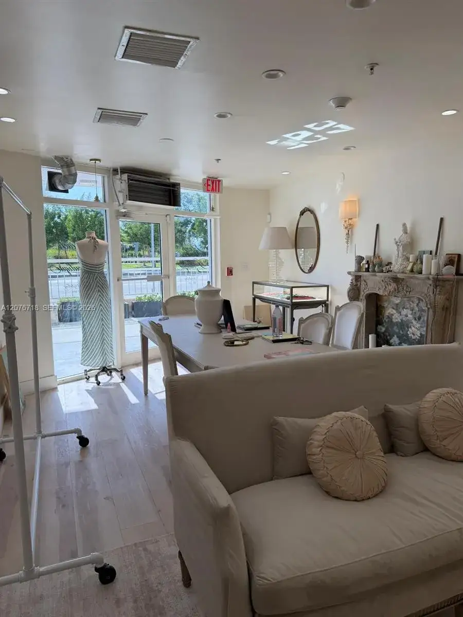 1701 Sunset Harbour Dr # C102, Miami Beach FL 33139