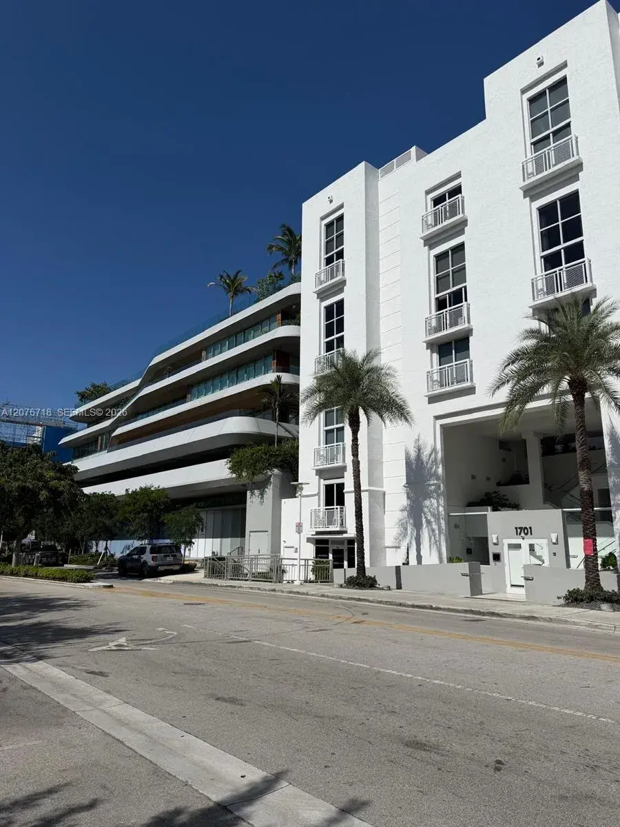 1701 Sunset Harbour Dr # C102, Miami Beach FL 33139